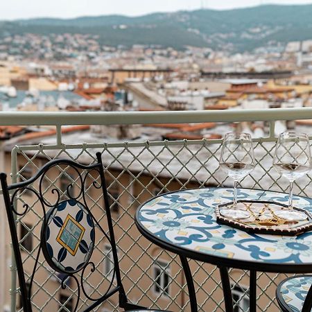 San Giusto Elegante Bilocale Con Balcone E Vista Trieste Exterior foto